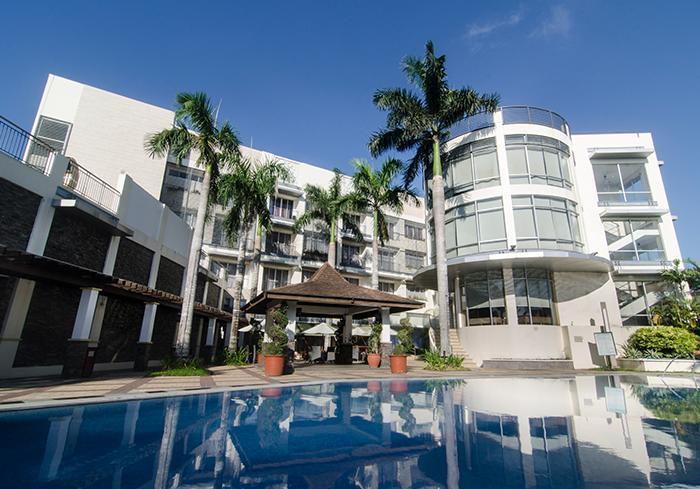 נגה The Avenue Plaza Hotel מראה חיצוני תמונה