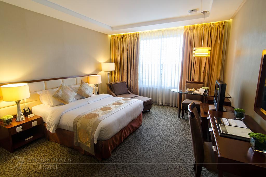 נגה The Avenue Plaza Hotel מראה חיצוני תמונה