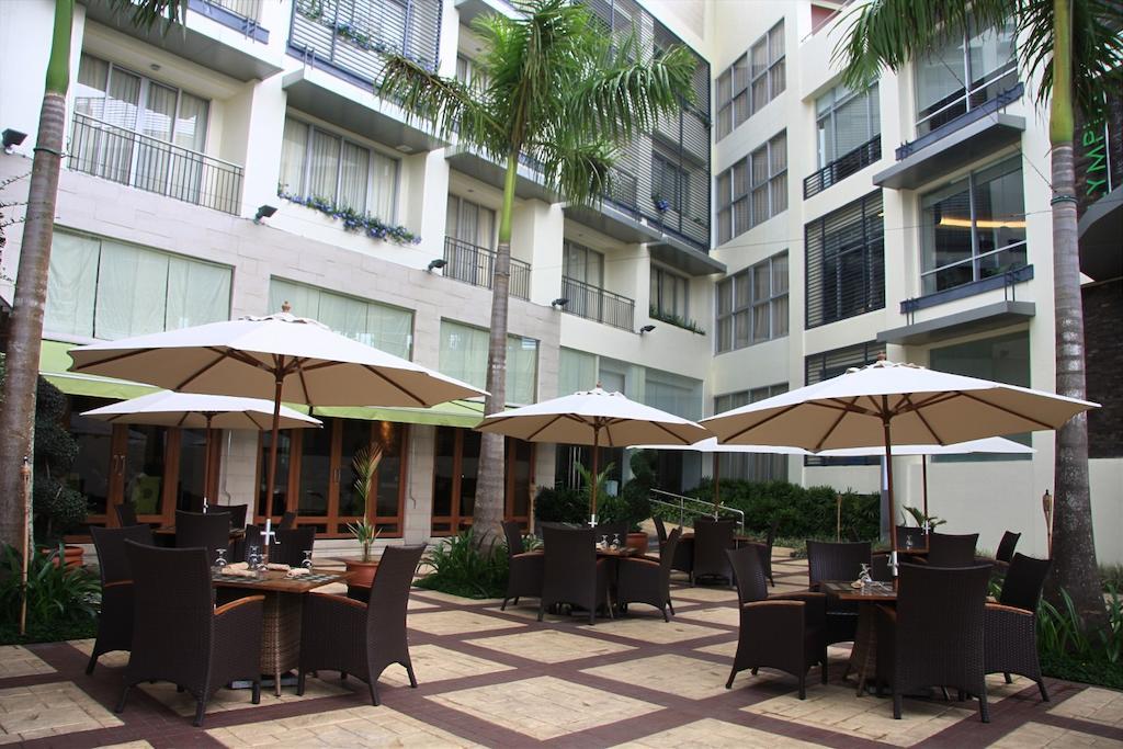 נגה The Avenue Plaza Hotel מראה חיצוני תמונה
